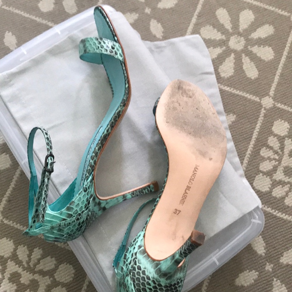 Manolo Blahnik Mint Green Python Pumps.Authentic - image 4